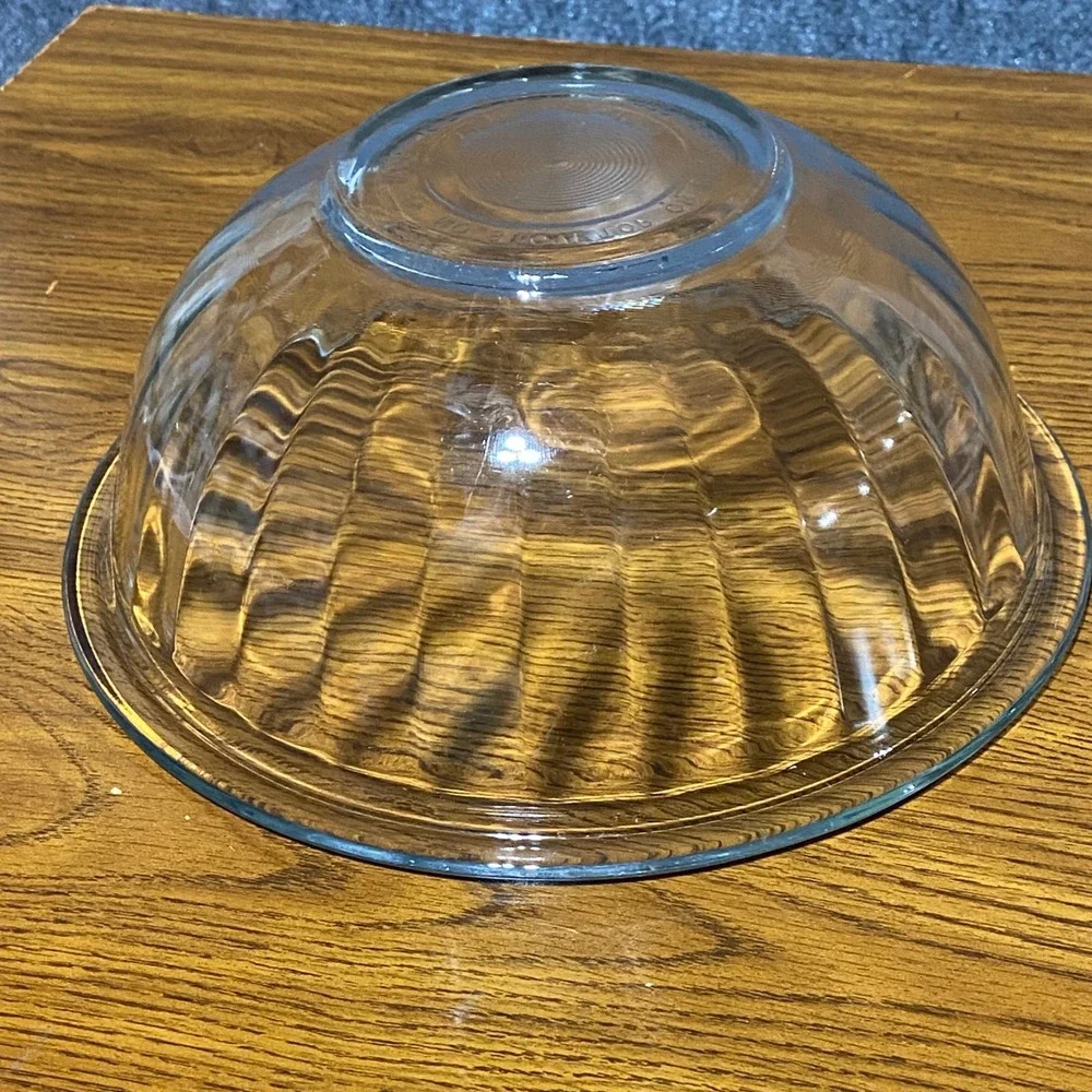 Pyrex 325 Clear‎ Glass Ribbed Mixing Bowl 2.5L Made in USA Vintage Kitchenware